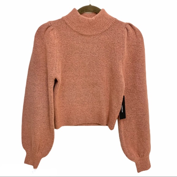 Lulus Sweaters - NWT Lulu’s Bell Long Sleeve Crop Sweater Small